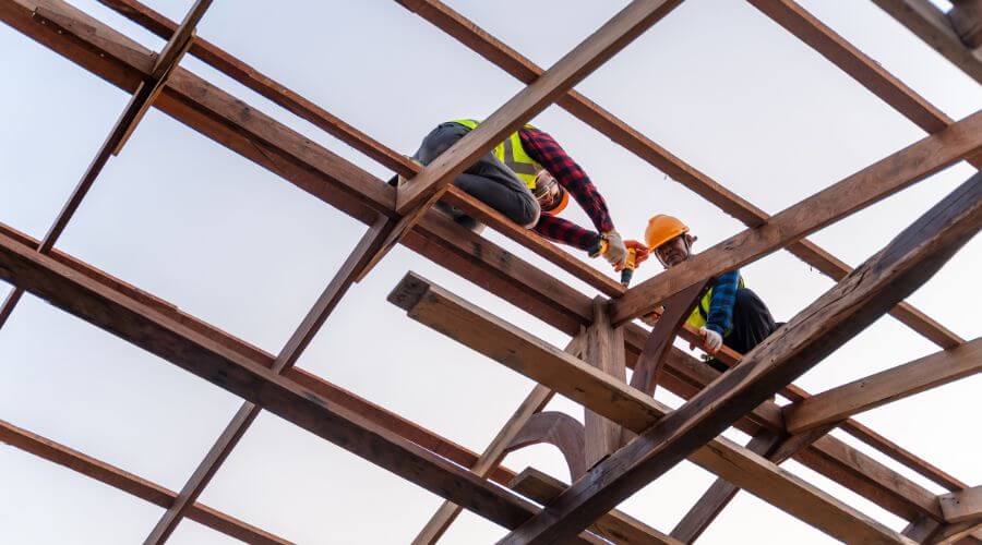 Expert Emergency Roof Repairs services in Raymond, CA